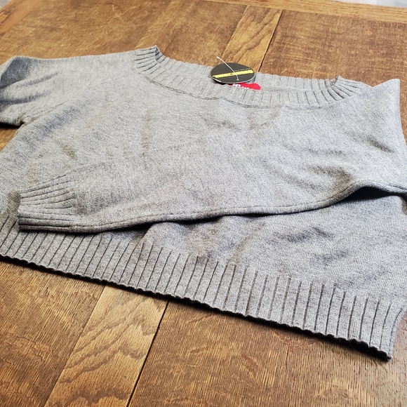 NWT | NET.153 crop grey pullover sweater, scoop neck, ribbed wrists neck & hem - Picture 2 of 5